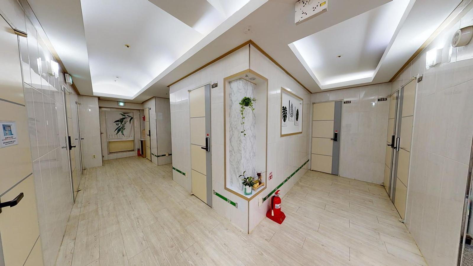 Open House Apgujeong-Rodeo ,Cony Hotel Сеул Екстериор снимка
